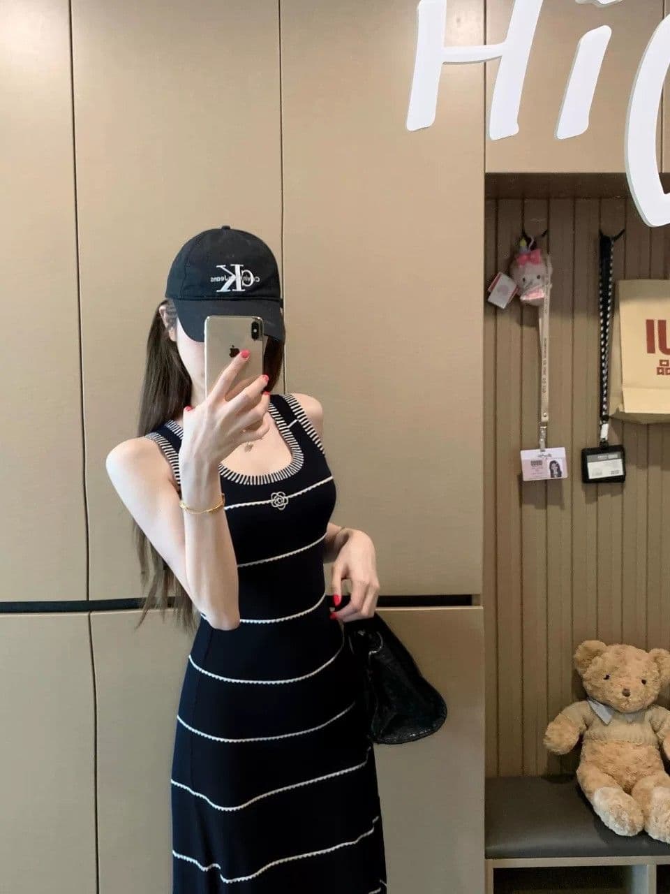흑백 줄무늬 자수 민소매 조끼 여성 드레스 여름 몸매 가꾸기 허리 수축 캐주얼 치마 품격 타이트 스커트 롱 스커트 상세 이미지 1