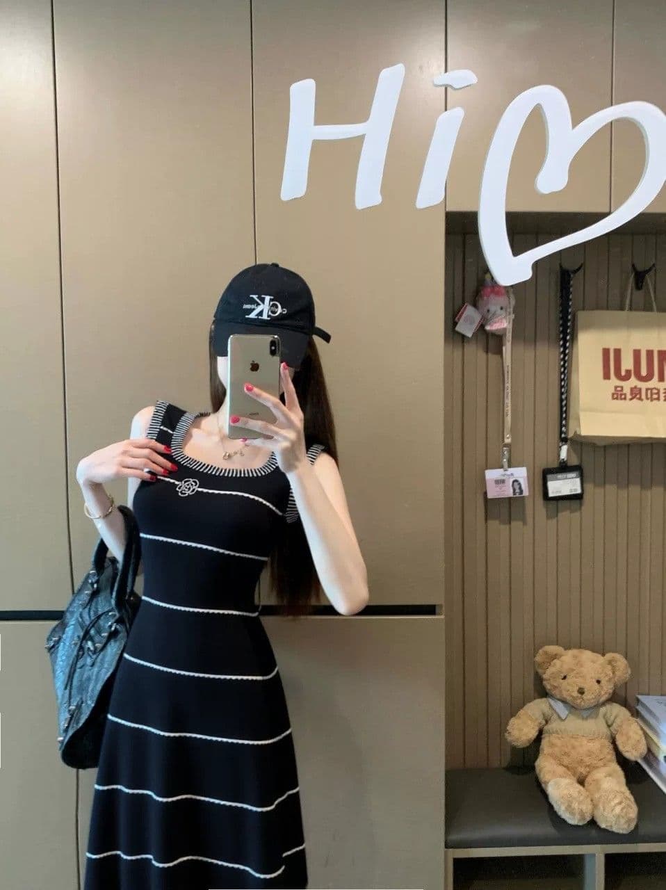흑백 줄무늬 자수 민소매 조끼 여성 드레스 여름 몸매 가꾸기 허리 수축 캐주얼 치마 품격 타이트 스커트 롱 스커트 상세 이미지 3