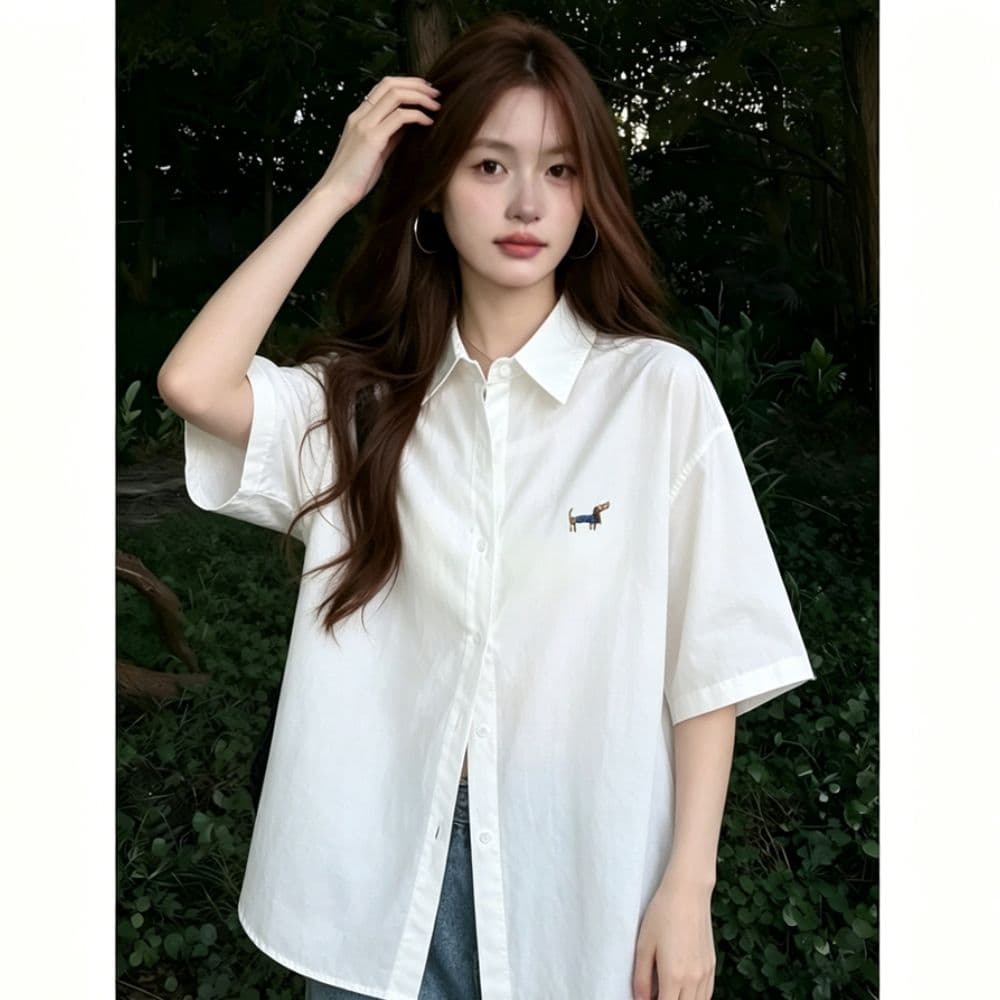 레트로 강아지 자수 화이트 반팔 여성 셔츠 여름 새로운 루즈핏 슬림해 보이는 폴로 칼라 다용도 캐주얼 셔츠 이미지 5