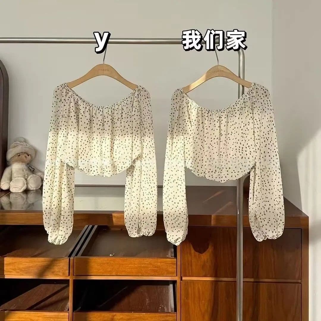 베를린 캐럿 프랑스식 오프숄더 도트 무늬 맨위 여성 봄 여름 새로운 순수한 욕망 바람 쇼트 스타일 긴팔 작은 셔츠 상세 이미지 2