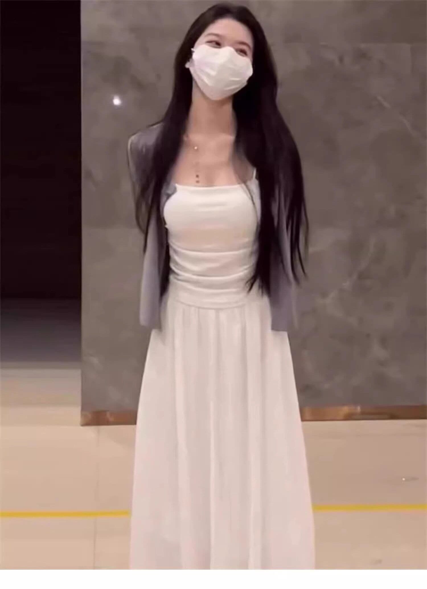 화이트 순수한 색 욕망 바람 아름다운 순수한 벨트 가슴 패드 캐미솔 여름 인사이드 가져 가라. 외출용 고유 한 절묘한 아름다움 뒤쪽에 의류 상세 이미지 5