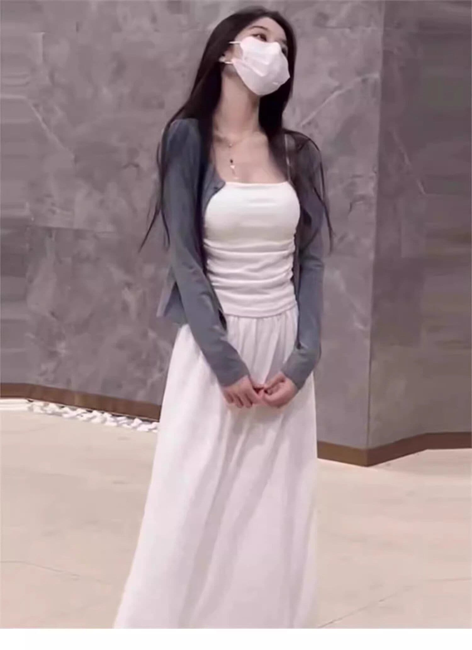 화이트 순수한 색 욕망 바람 아름다운 순수한 벨트 가슴 패드 캐미솔 여름 인사이드 가져 가라. 외출용 고유 한 절묘한 아름다움 뒤쪽에 의류 상세 이미지 6