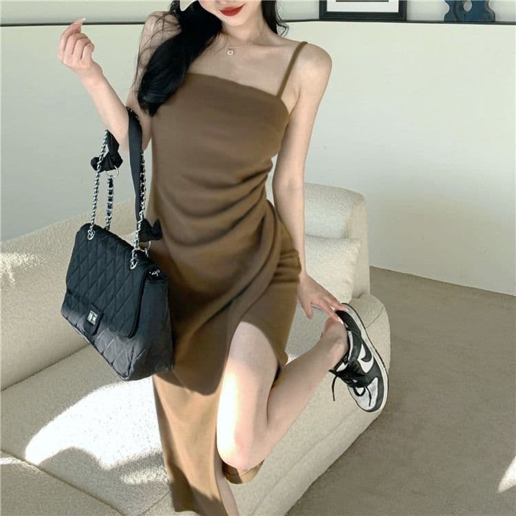 2026 새로운 여름 둘 색상 슬립 트임 주름 드레스 새로운 순수한 욕망 바람 빛 요리 한 품격 중 롱 스커트 여성
