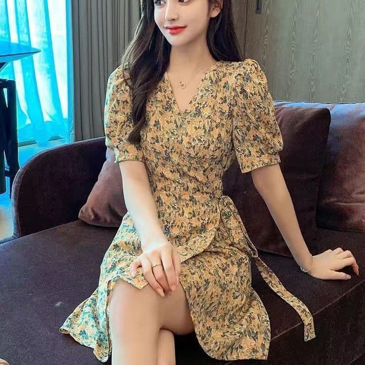 2026 여름 새로운 슈퍼 요정 센 부서 허리 수축 슬림해 보이는 V넥 꽃무늬 하나 슬라이스 큰 진자 반팔 여성 드레스 ins 상세 이미지 15