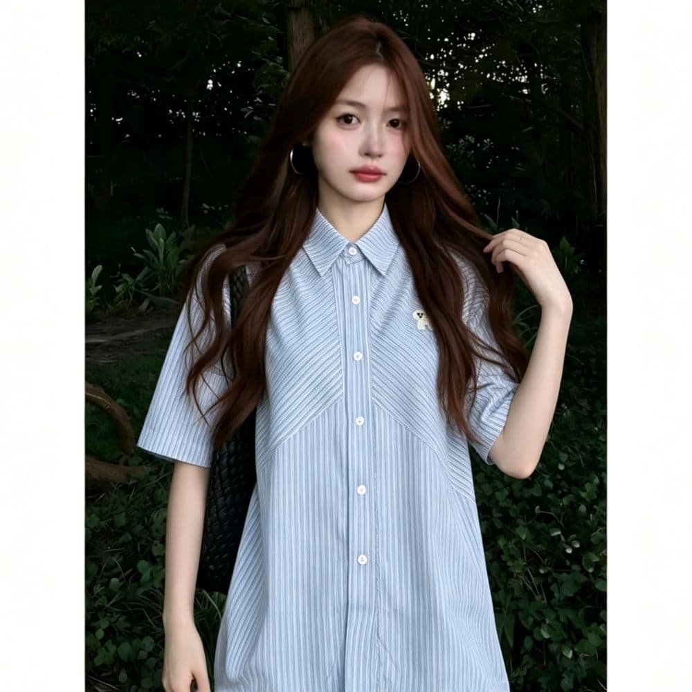 파란색 스트라이프 동물 자수 반팔 여성 셔츠 여름 한 부서 루즈핏 슬림해 보이는 패치워크 캐주얼 다용도 맨위 상세 이미지 2