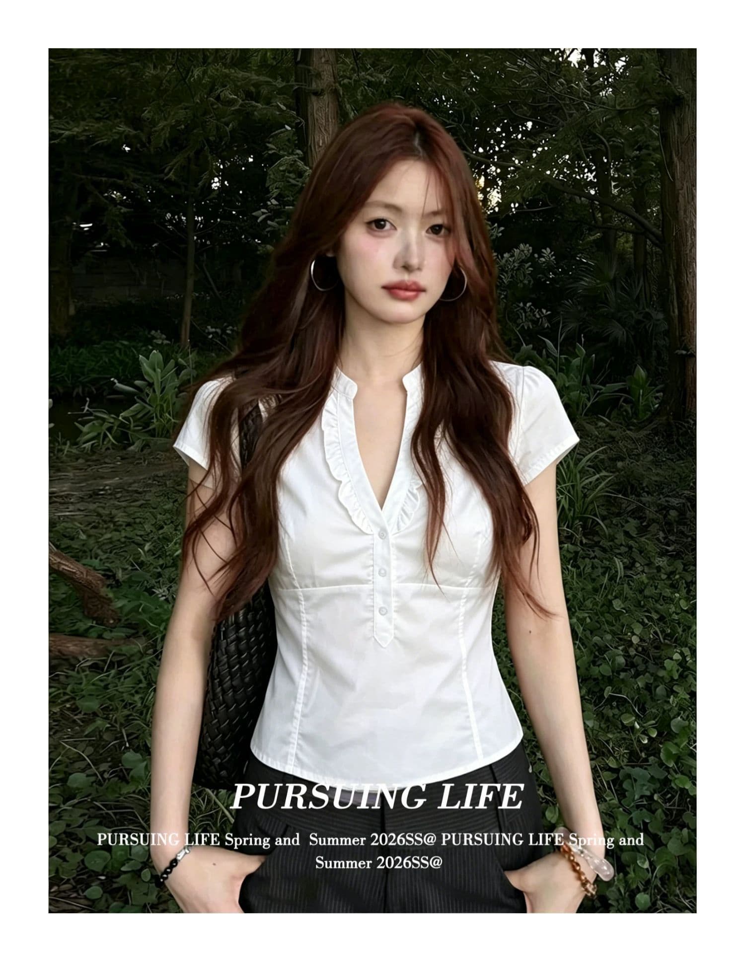 주간 실크 원단 스트랩 미니멀리즘 프릴 v 칼라 흰 셔츠 여성 거품 소매 허리 수축 쇼트 스타일 맨위 상세 이미지 2