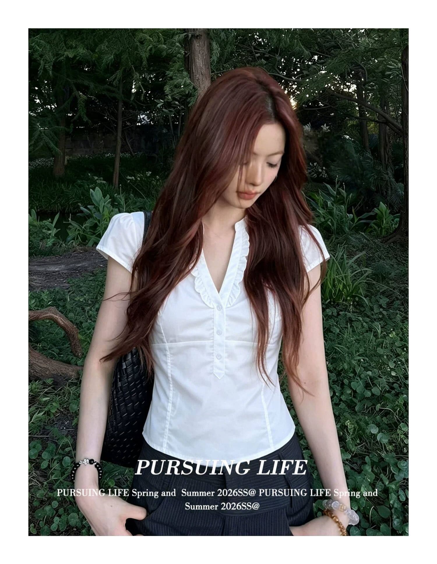 주간 실크 원단 스트랩 미니멀리즘 프릴 v 칼라 흰 셔츠 여성 거품 소매 허리 수축 쇼트 스타일 맨위 상세 이미지 3