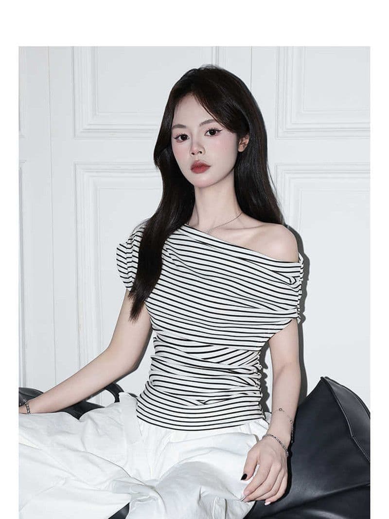 아메리칸 검정색 스트라이프 비스듬한 어깨 니트 티셔츠 여성 여름 새로운 ins 인사이드 가져 가라. 캐주얼 반팔 허리 수축 맨위 이미지 3