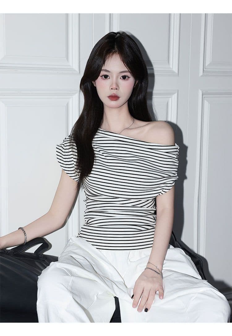 아메리칸 검정색 스트라이프 비스듬한 어깨 니트 티셔츠 여성 여름 새로운 ins 인사이드 가져 가라. 캐주얼 반팔 허리 수축 맨위 상세 이미지 2