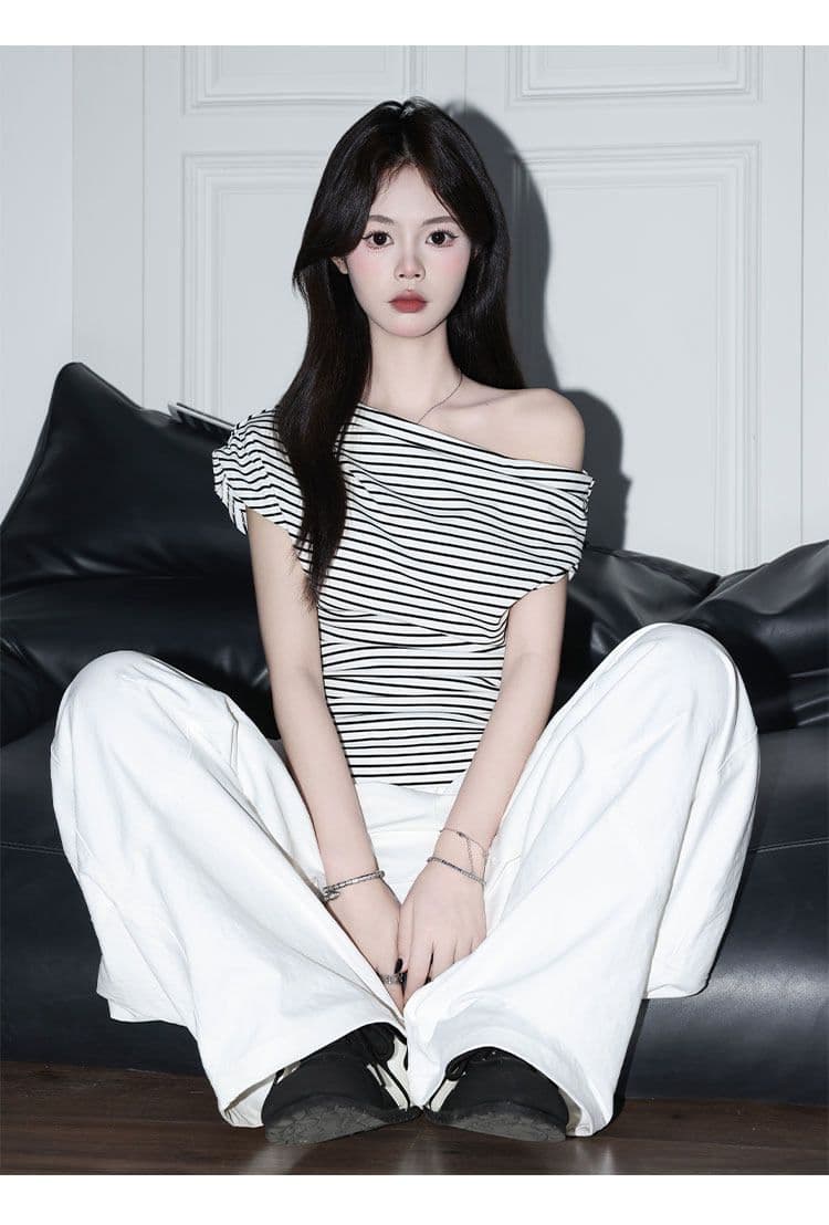 아메리칸 검정색 스트라이프 비스듬한 어깨 니트 티셔츠 여성 여름 새로운 ins 인사이드 가져 가라. 캐주얼 반팔 허리 수축 맨위 상세 이미지 4