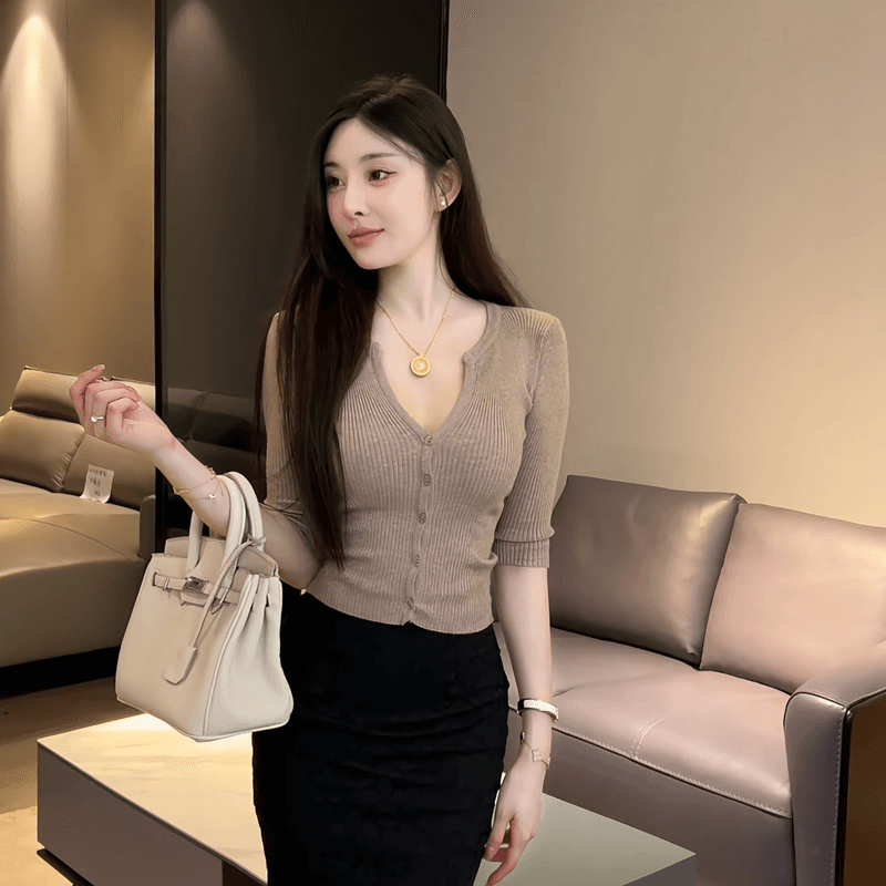 한 부서 작은 V넥 니트 스웨터 여성 여름 얇은 스타일 중간 소매 오픈 가디건 쇼트 스타일 몸매 가꾸기 단추 5 점 소매 출퇴근 맨위 이미지 3
