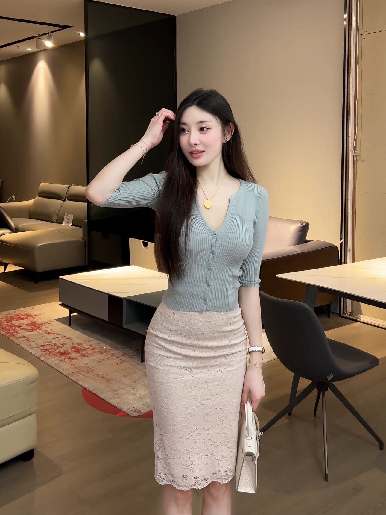 한 부서 작은 V넥 니트 스웨터 여성 여름 얇은 스타일 중간 소매 오픈 가디건 쇼트 스타일 몸매 가꾸기 단추 5 점 소매 출퇴근 맨위 상세 이미지 3