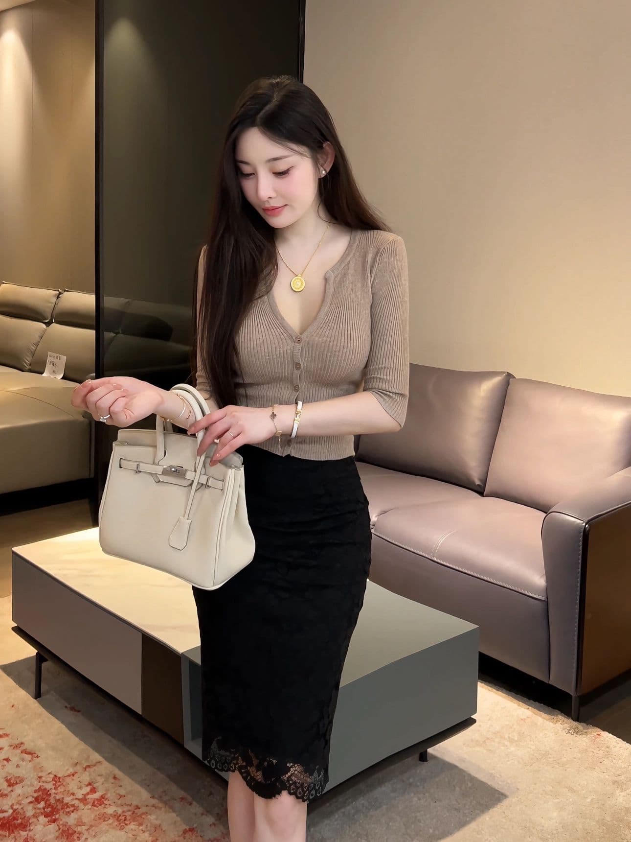 한 부서 작은 V넥 니트 스웨터 여성 여름 얇은 스타일 중간 소매 오픈 가디건 쇼트 스타일 몸매 가꾸기 단추 5 점 소매 출퇴근 맨위 상세 이미지 16