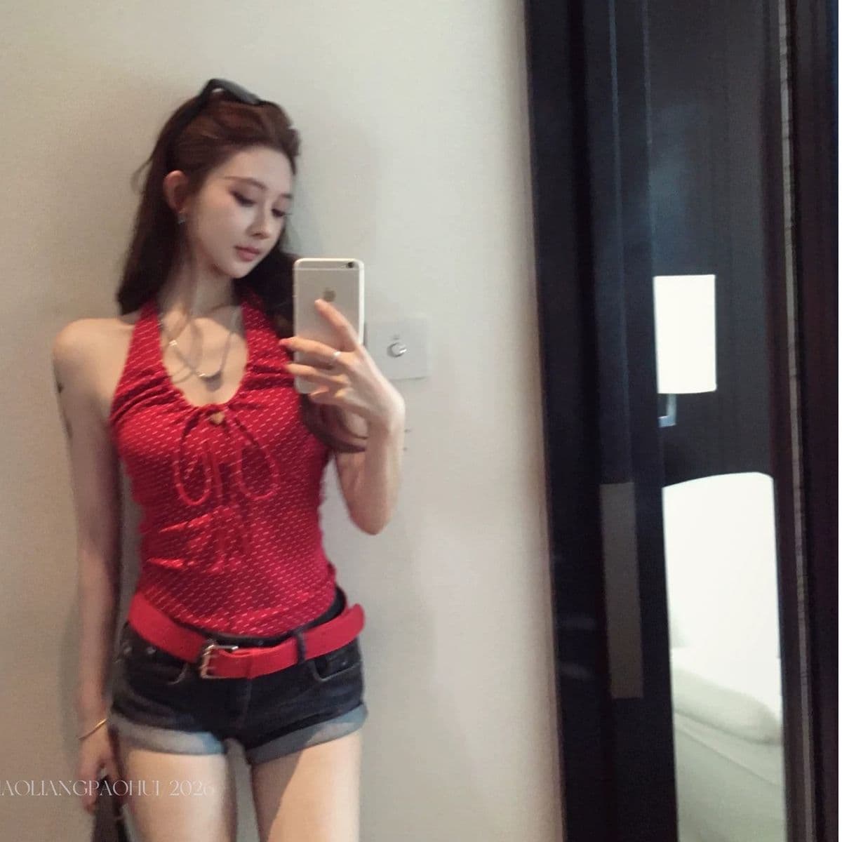 아메리칸 핫걸 바람 도트 무늬 행침 목 레이스업 캐미솔 몸매 가꾸기 외출용 섹시함 맨위 이미지 2