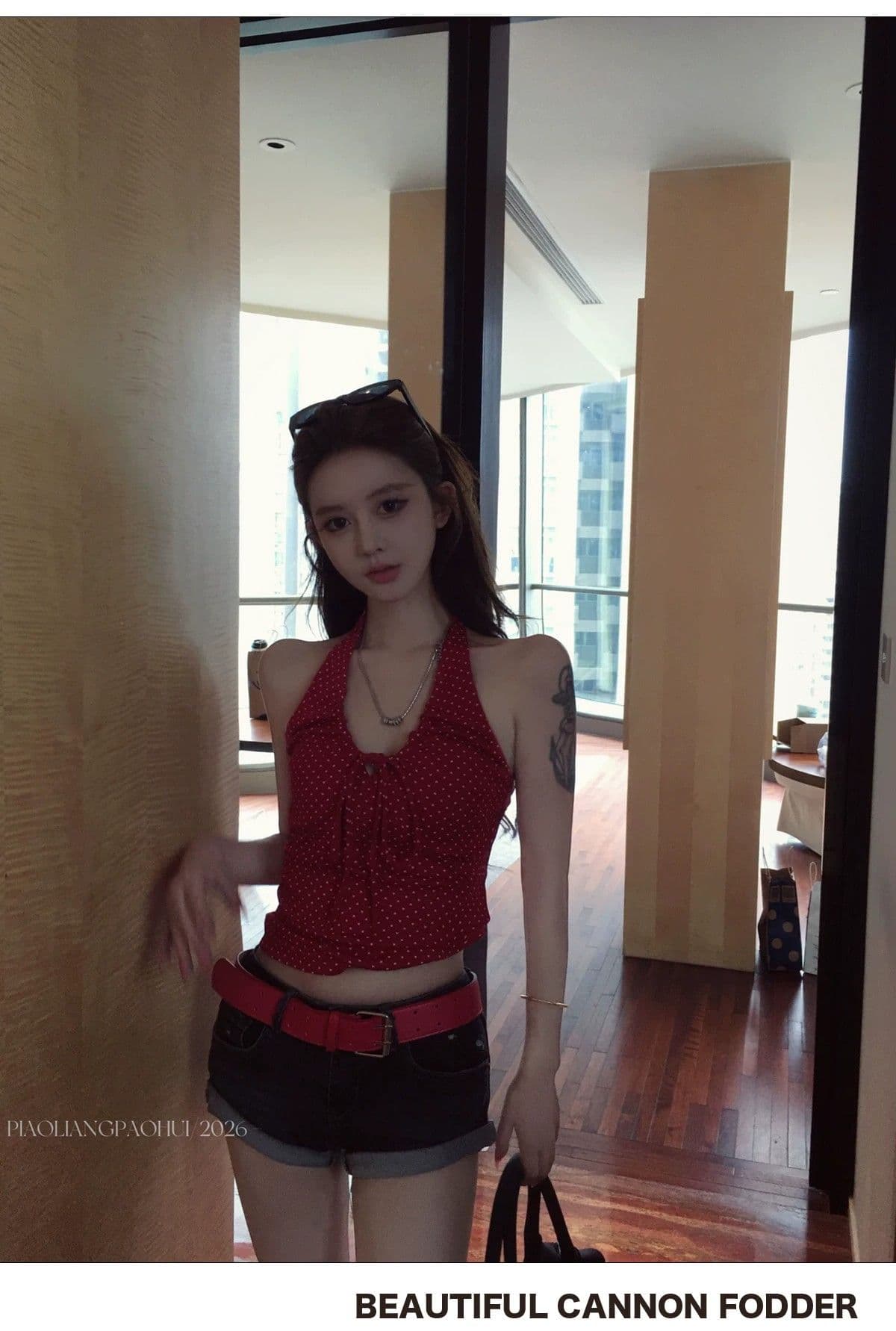 아메리칸 핫걸 바람 도트 무늬 행침 목 레이스업 캐미솔 몸매 가꾸기 외출용 섹시함 맨위 상세 이미지 8
