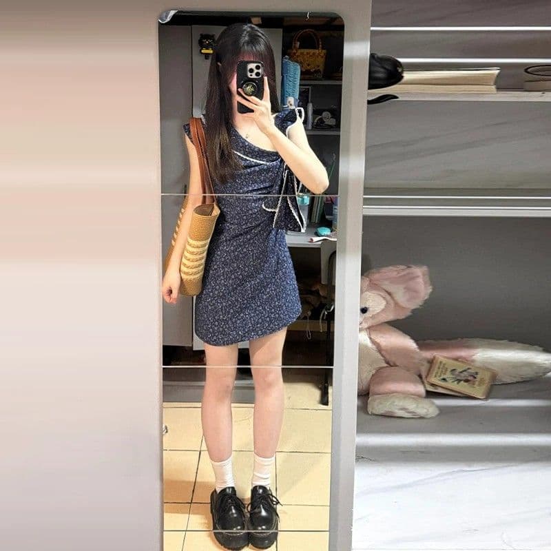 있음 안감 파란색 나비 매듭 비스듬한 어깨 꽃무늬 여성 드레스 여름 새로운 작은 키 품격 타이트 스커트 미니 스커트 이미지 2