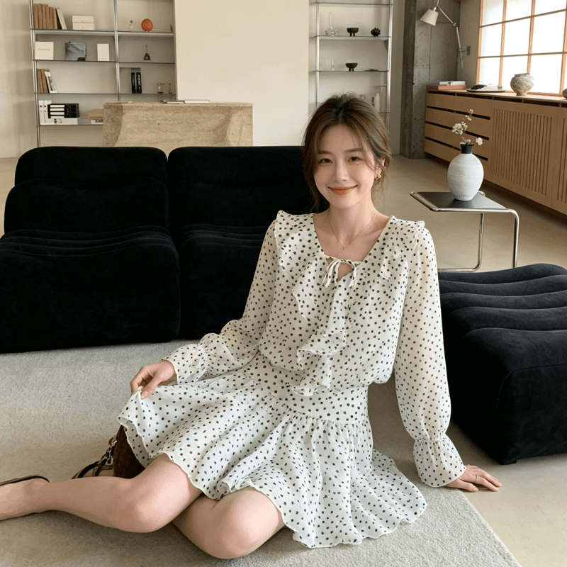 2026 새로운 여름 프랑스식 도트 무늬 프릴 긴팔 드레스 봄 여름 화이트 V넥 슬림해 보이는 품격 미니 스커트 상세 이미지 5