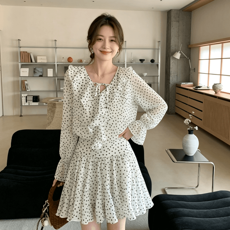 2026 새로운 여름 프랑스식 도트 무늬 프릴 긴팔 드레스 봄 여름 화이트 V넥 슬림해 보이는 품격 미니 스커트 상세 이미지 6