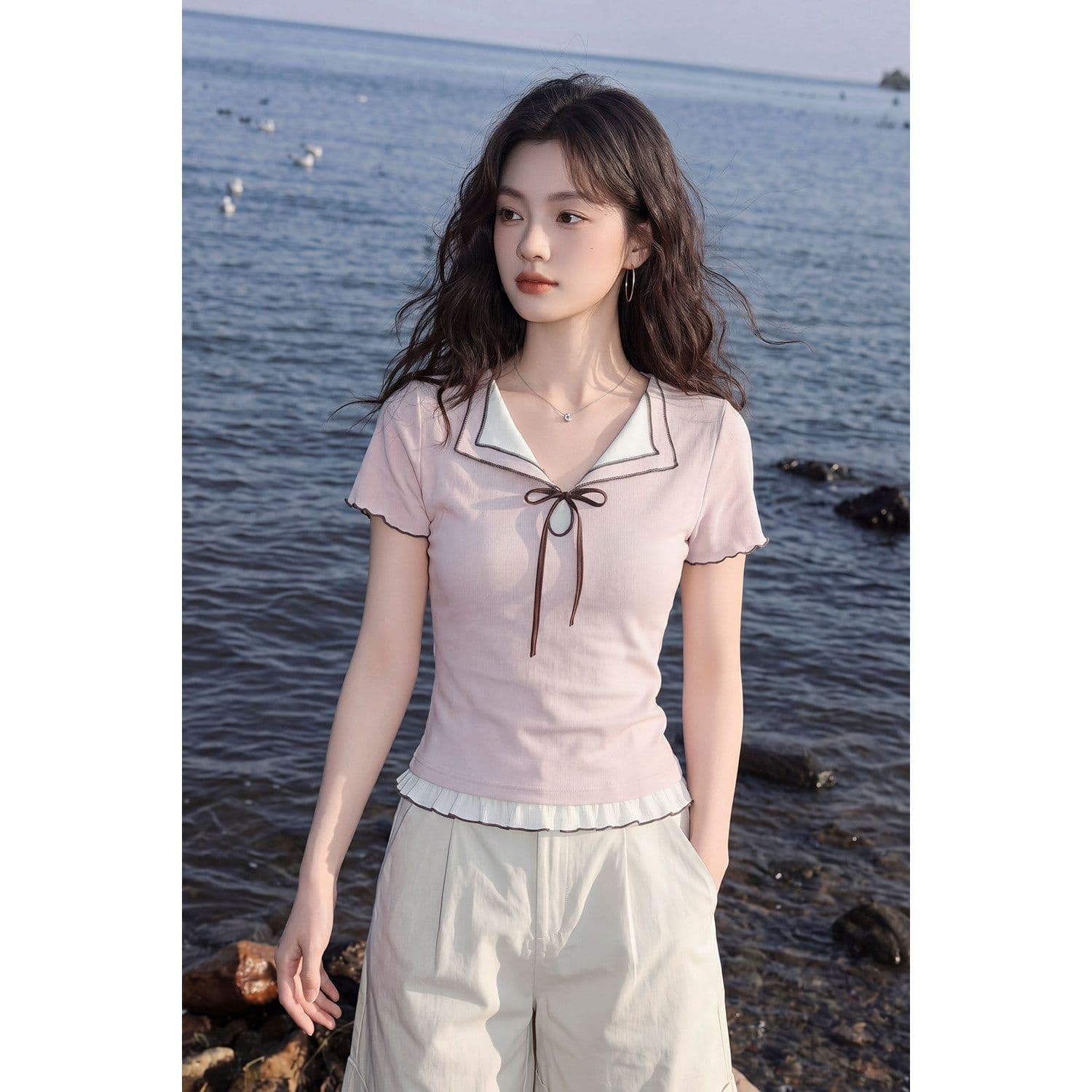 반팔 티셔츠 여성 의류 여름 새로운 트렌디 몸매 가꾸기 슬림해 보이는 프릴 패치워크 페이크 레이어드 V넥 맨위 이미지 3