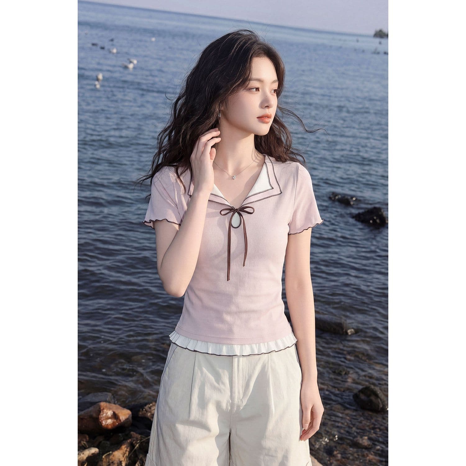 반팔 티셔츠 여성 의류 여름 새로운 트렌디 몸매 가꾸기 슬림해 보이는 프릴 패치워크 페이크 레이어드 V넥 맨위 상세 이미지 4