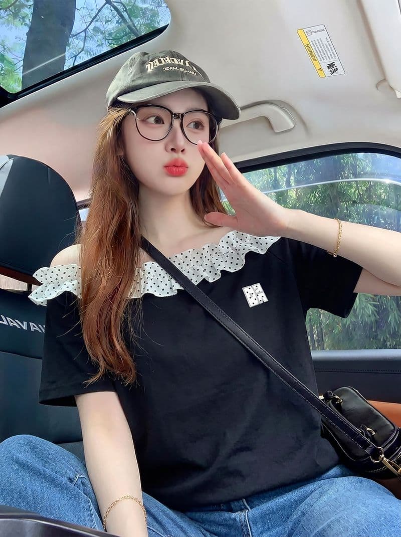 반팔 티셔츠 여성 의류 여름 새로운 트렌디 한 부서 루즈핏 자수 프릴 도트 무늬 비스듬한 칼라 맨위 상세 이미지 8