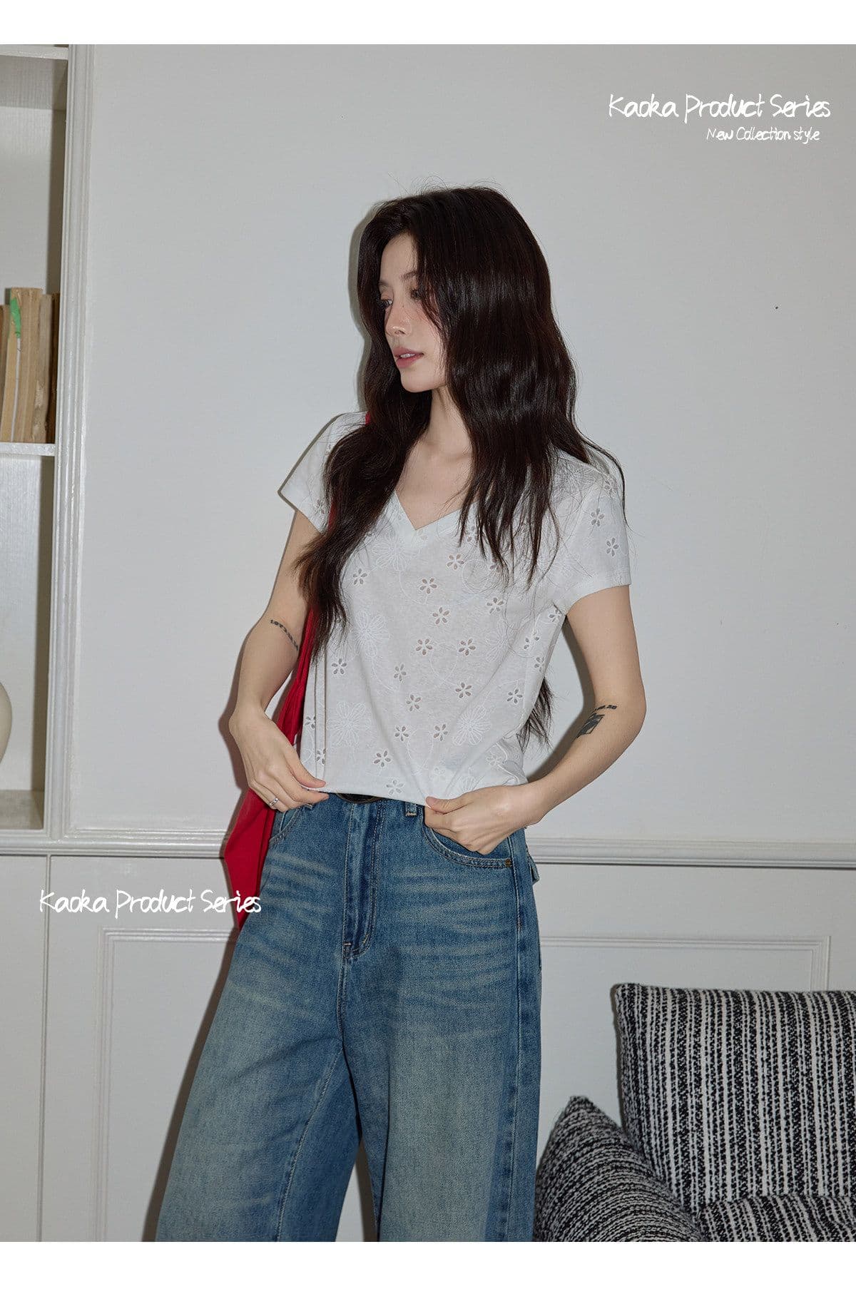 반팔 티셔츠 여성 의류 여름 새로운 한 부서 디자인 센스 슬림해 보이는 단색 자수 홀로우 아웃 V넥 맨위 상세 이미지 20