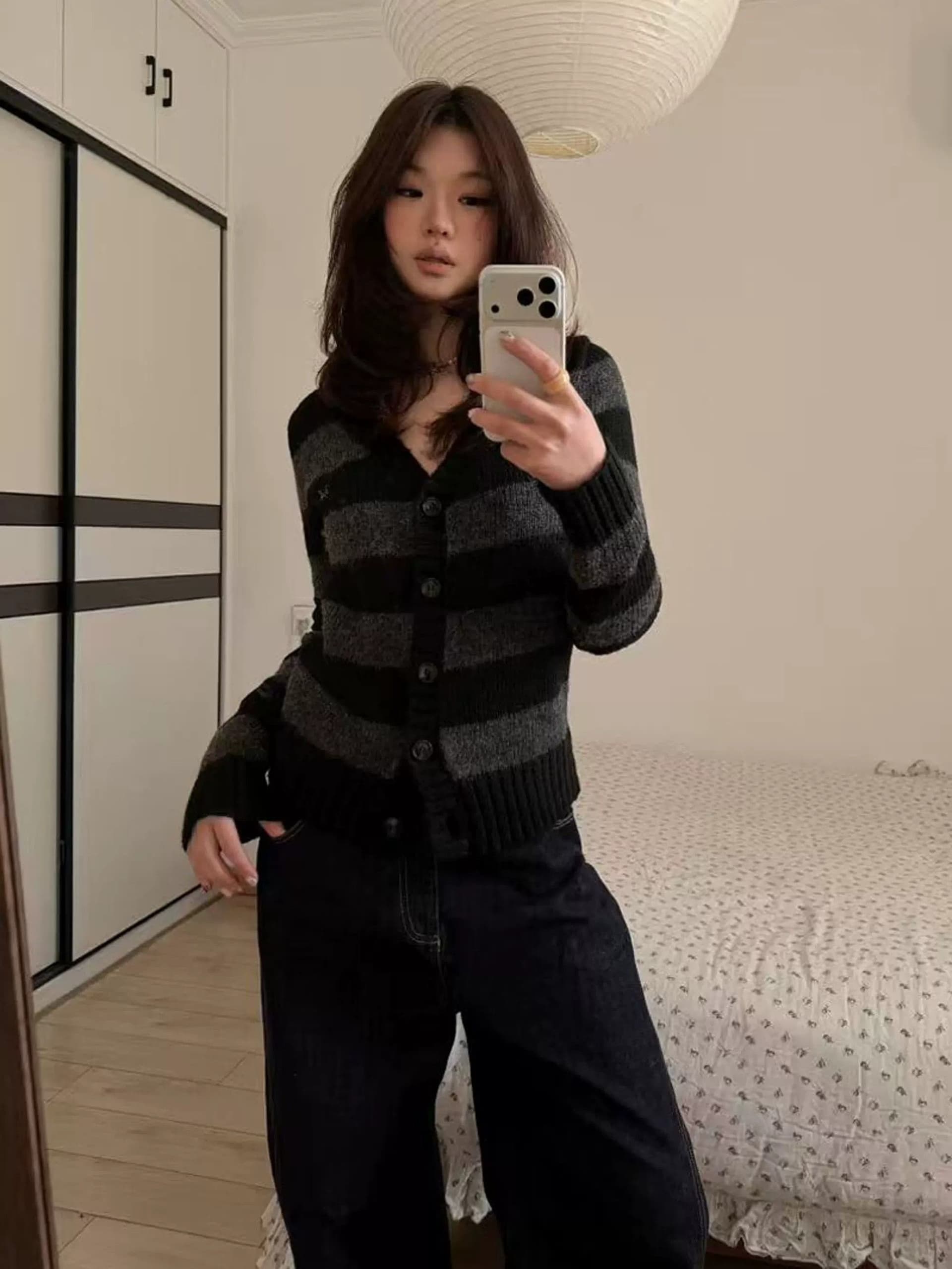 양 플러시 블랙 회색 스트라이프 느긋한 센스 V넥 양모 혼방 스웨터 니트 오픈 가디건 여성 가을 몸매 가꾸기 맨위 트렌디 이미지 3