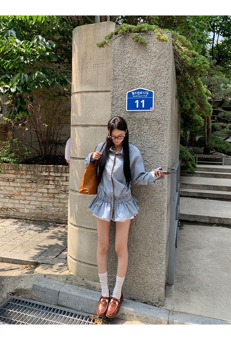 스트라이프 셔틀 제직 조개 자수 참나무 늑골 하나 한 부서 품격 캐주얼 배색 스트라이프 긴팔 셔츠 허리 수축 맨위 상세 이미지 5
