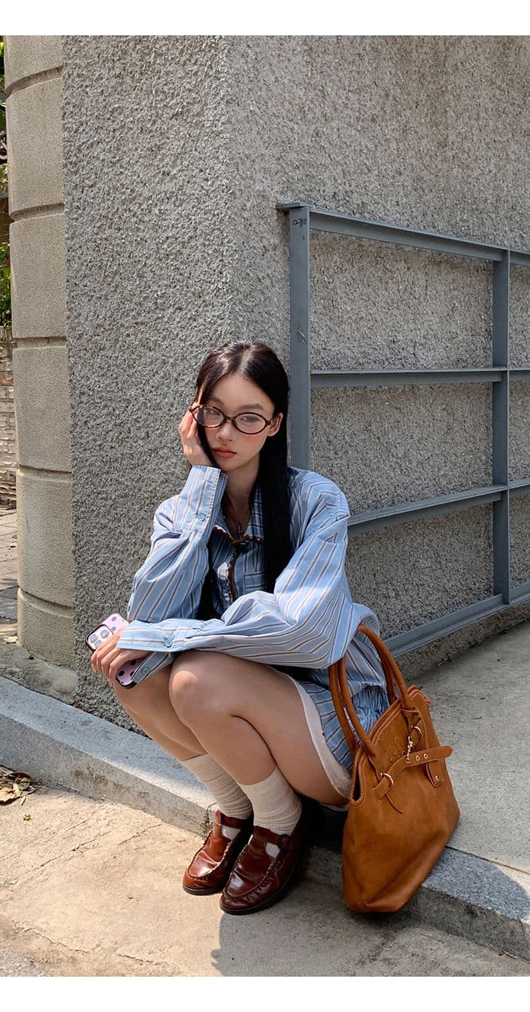 스트라이프 셔틀 제직 조개 자수 참나무 늑골 하나 한 부서 품격 캐주얼 배색 스트라이프 긴팔 셔츠 허리 수축 맨위 상세 이미지 10