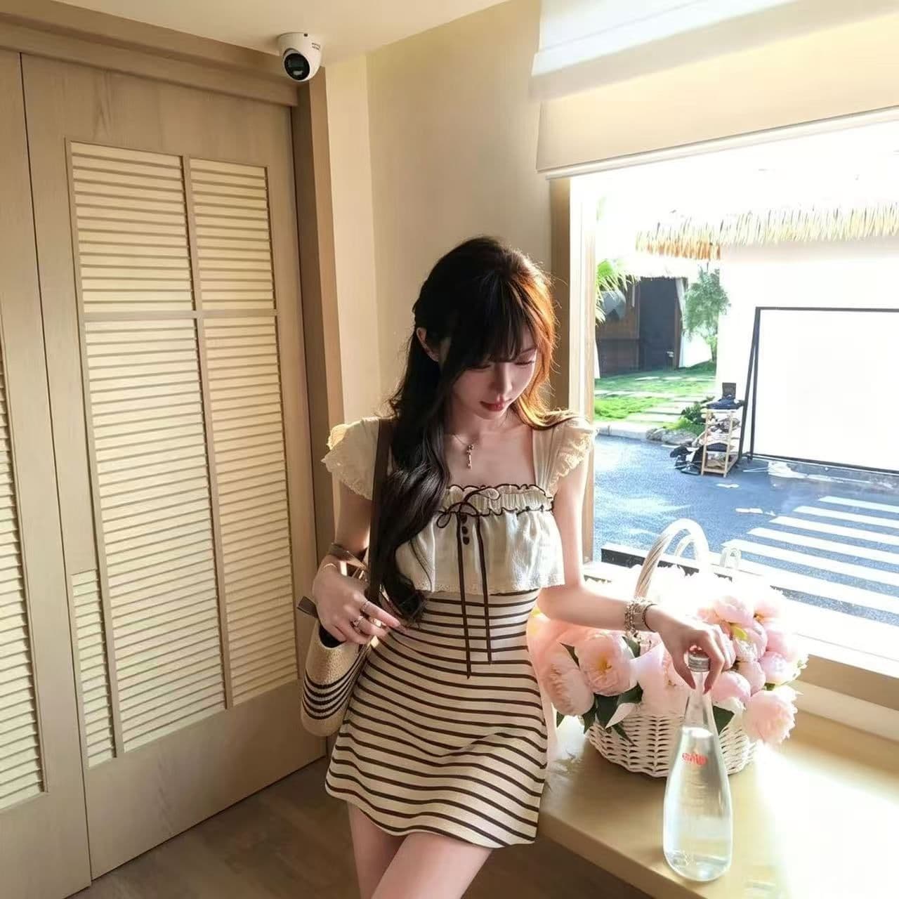 달콤함 순수한 욕망 바람 Feifei 소매 스트라이프 여성 드레스 여름 새로운 디자인 센스 작은 대중 허리 수축 타이트 스커트 짧은 치마