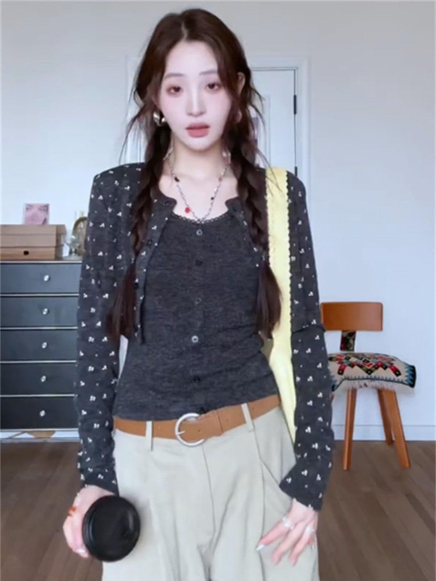 한 부서 꽃무늬 긴팔 오픈 가디건 투피스 조끼 여성 봄 가을 착용 가져 가라. 몸매 가꾸기 슬림해 보이는 자이언트 잘 생긴 아름다운 맨위 이미지 4