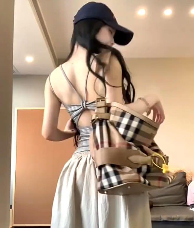 순수한 욕망 바람 나비 매듭 스트라이프 백리스 캐미솔 몸매 가꾸기 슬림해 보이는 벨트 가슴 패드 핫걸 맨위 이미지 2