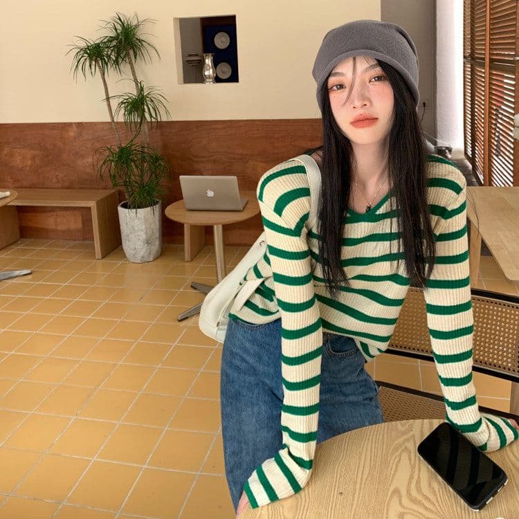 구덩이 기사 배색 레트로 프랑스식 V넥 긴팔 티셔츠 루즈핏 2026 봄 가을 착용 가져 가라. 외국 가스 Chic 인사이드 가져 가라. 기본 셔츠 상세 이미지 24