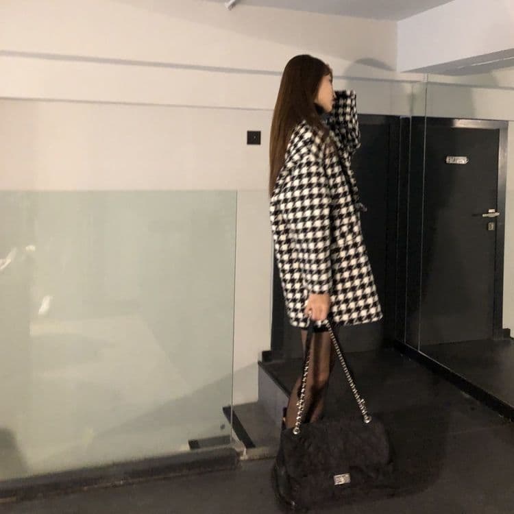 2026 가을 겨울철 루즈핏 솜을 넣은 두꺼운 보온 하운드투스 체크 중간 길이 모직 코트 모직 정장 여성 코트 상세 이미지 17