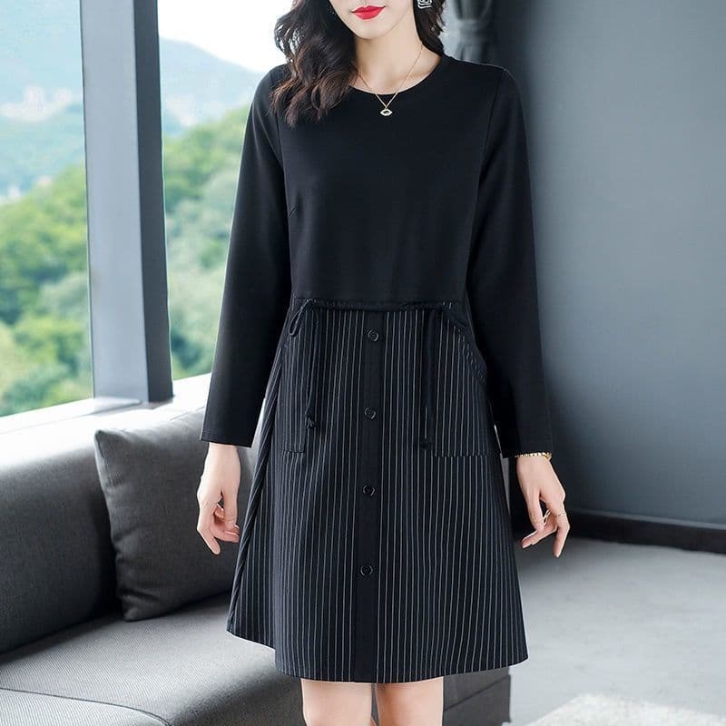 2026 봄 새로운 중노년 어머니 드레스 루즈핏 빅 사이즈 여성 의류 표지 배 슬림해 보이는 치마 중간 길이 드레스 이미지 4