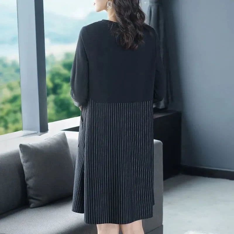 2026 봄 새로운 중노년 어머니 드레스 루즈핏 빅 사이즈 여성 의류 표지 배 슬림해 보이는 치마 중간 길이 드레스 상세 이미지 1