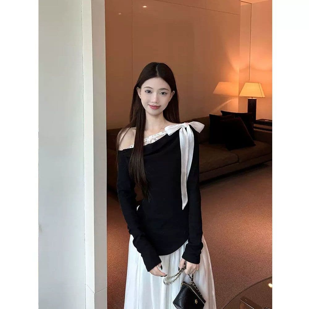 사람들 면 프랑스식 나비 매듭 레이스 조각 오프숄더 불규칙 검정색 티셔츠 여성 이른 봄 인사이드 가져 가라. 쇼트 스타일 맨위