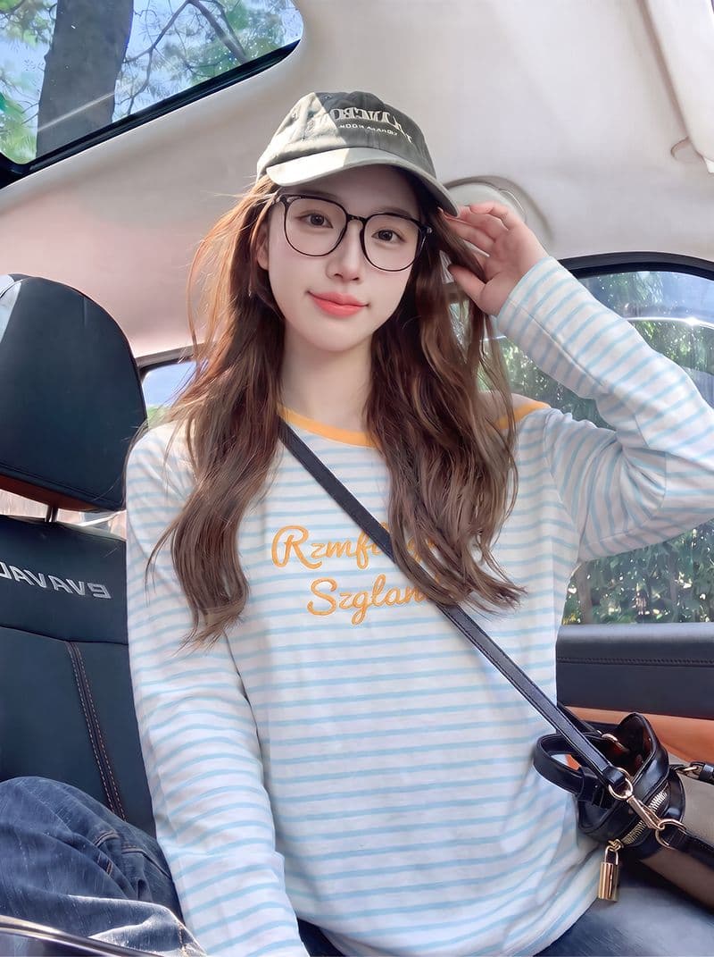긴팔 티셔츠 기본 셔츠 여성 의류 루즈핏 가시 자수 아메리칸 스트라이프 봄 가을 새로운 비스듬한 칼라 맨위 상세 이미지 11