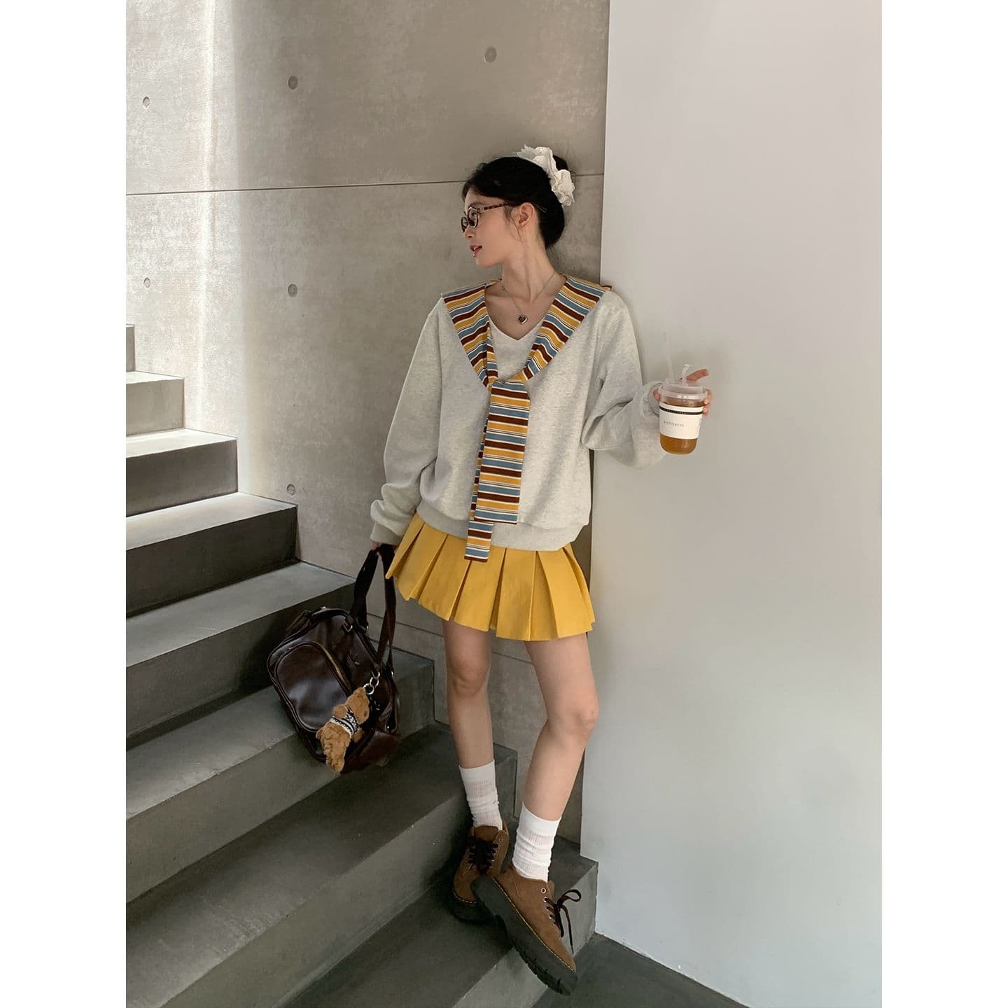 긴팔 티셔츠 후드티 여성 이른 봄 새로운 트렌디 스트라이프 숄 페이크 레이어드 루즈핏 V넥 한국 스타일 맨위 이미지 3