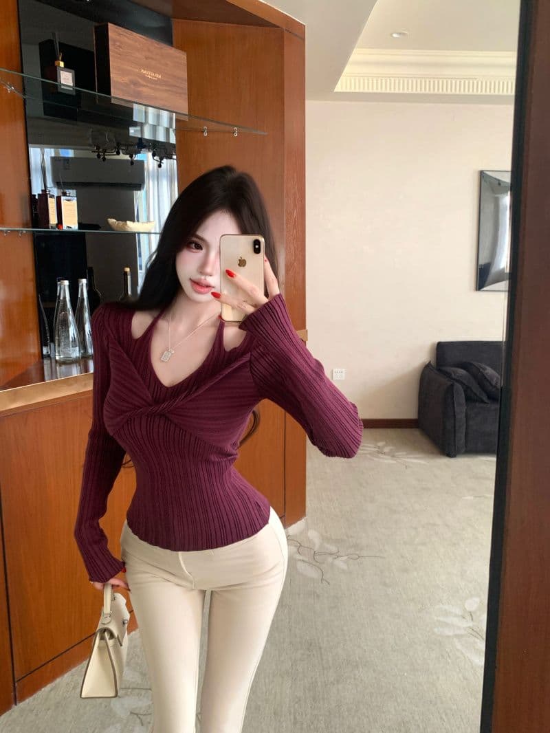 패키지 코어 실 긴팔 니트 기본 셔츠 여성 의류 봄 가을 쇼트 스타일 비틀림 행침 목 V넥 한국 스타일 맨위 상세 이미지 16