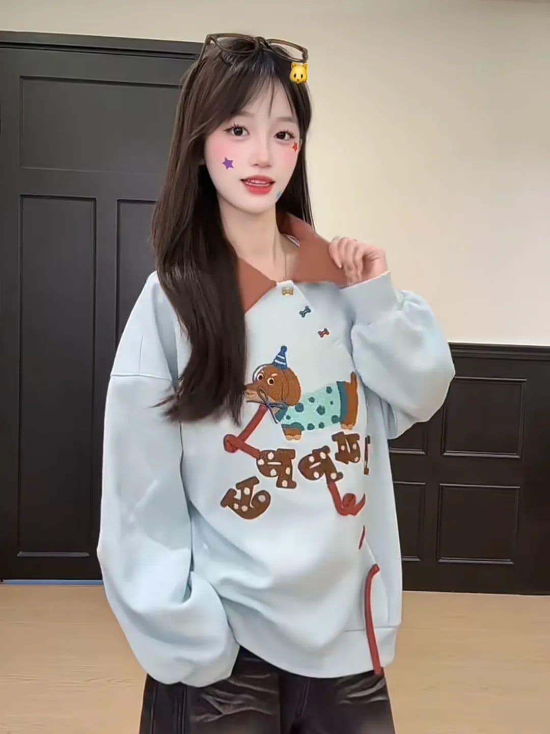 얇은 스타일 후드티 여성 의류 디자인 센스 트렌디 새로운 봄 가을 가시 자수 루즈핏 배색 polo 맨위 상세 이미지 5