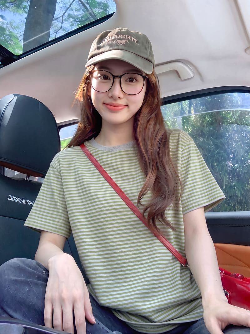 220 그램 스트라이프 반팔 티셔츠 여성 의류 여름 새로운 한 부서 디자인 센스 루즈핏 스트라이프 라운드 넥 맨위 이미지 2