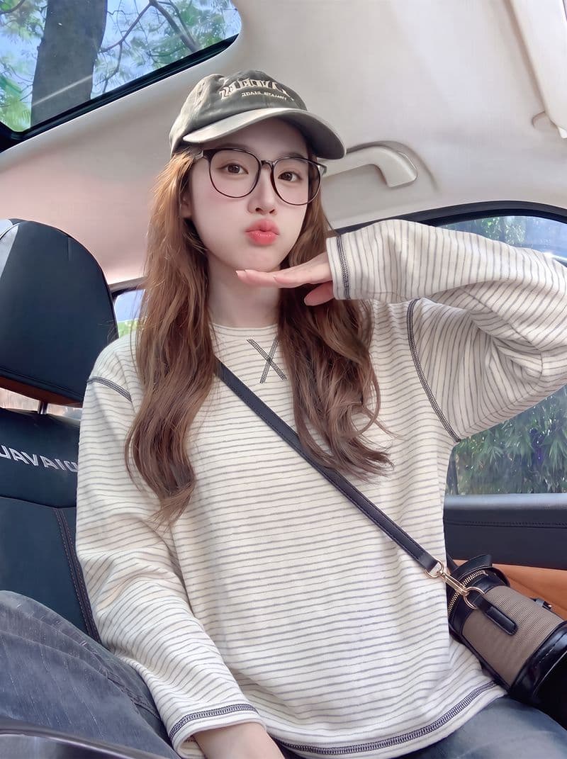 긴팔 티셔츠 기본 셔츠 여성 의류 루즈핏 트렌디 한 부서 아메리칸 스트라이프 봄 가을 새로운 라운드 넥 맨위 상세 이미지 8