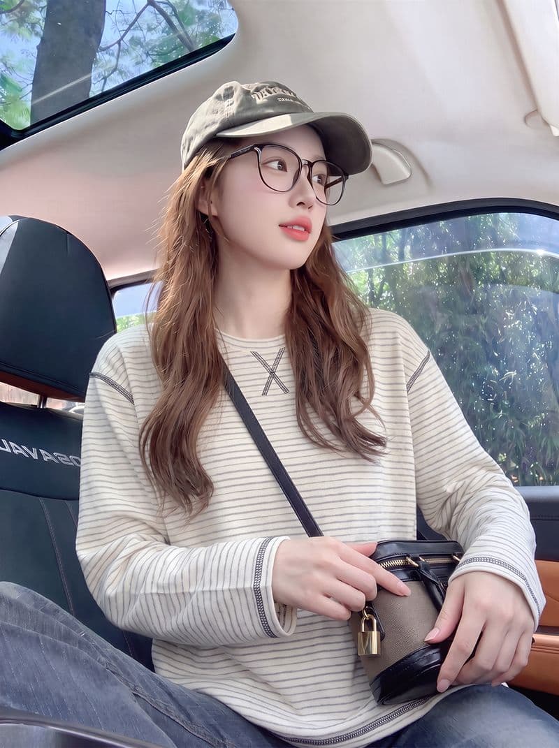 긴팔 티셔츠 기본 셔츠 여성 의류 루즈핏 트렌디 한 부서 아메리칸 스트라이프 봄 가을 새로운 라운드 넥 맨위 상세 이미지 11