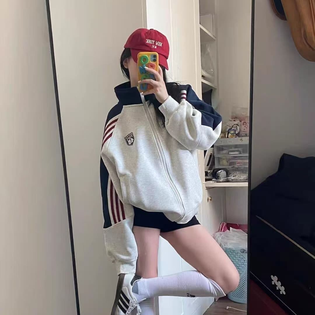 원본 원단 아메리칸 배색 스트라이프 휘장 알파벳 스탠드 칼라 여성 코트 가을 겨울 오픈 가디건 재킷 맨위 이미지 5