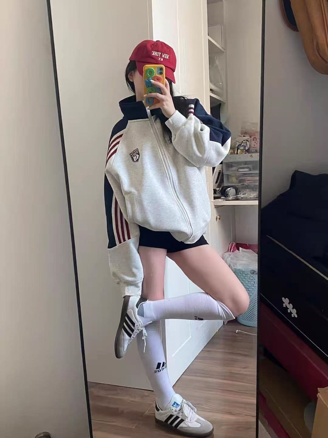 원본 원단 아메리칸 배색 스트라이프 휘장 알파벳 스탠드 칼라 여성 코트 가을 겨울 오픈 가디건 재킷 맨위 상세 이미지 2