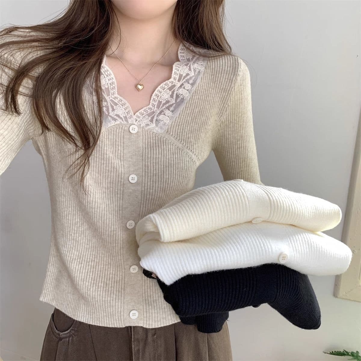 작은 대중 패치워크 레이스 측면 V넥 니트 스웨터 스웨터 여자 가을 몸매 가꾸기 슬림해 보이는 기본 셔츠 인사이드 가져 가라. Chic 맨위 상세 이미지 2