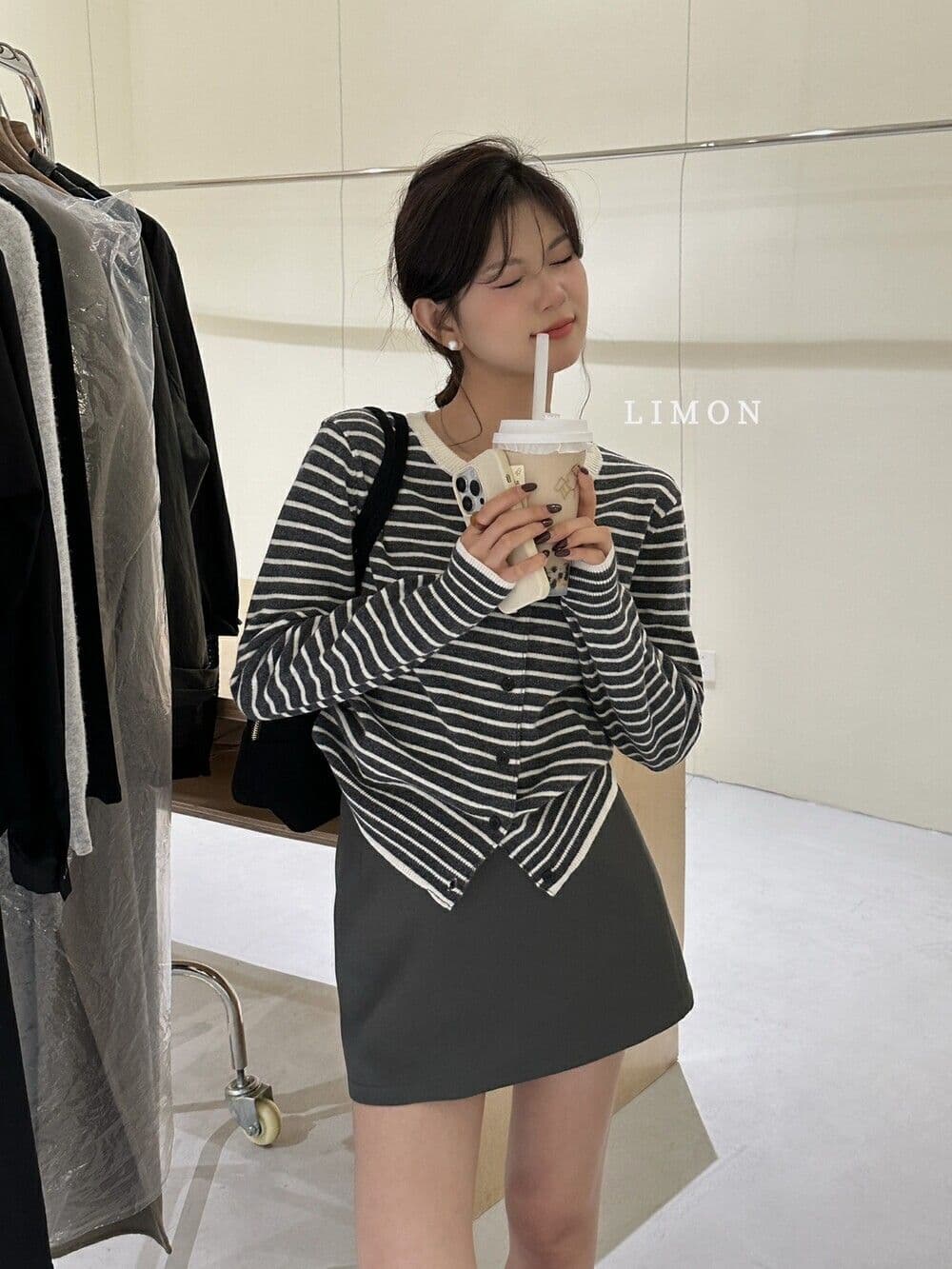 한 부서 고급 센스 흑백 줄무늬 니트 오픈 가디건 여성 봄 가을 카디건 인사이드 가져 가라. 만나는 긍정적 인 어깨 허리 수축 짧은 맨위 상세 이미지 5