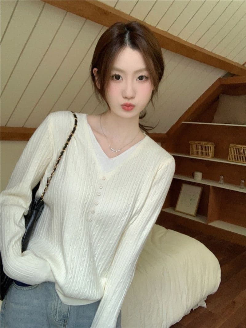 가을 겨울철 2026 새로운 페이크 레이어드 인사이드 가져 가라. 예쁜 스웨터 외출용 여성 작은 샤넬 스타일 니트 스웨터 살구 색상 맨위 이미지 2