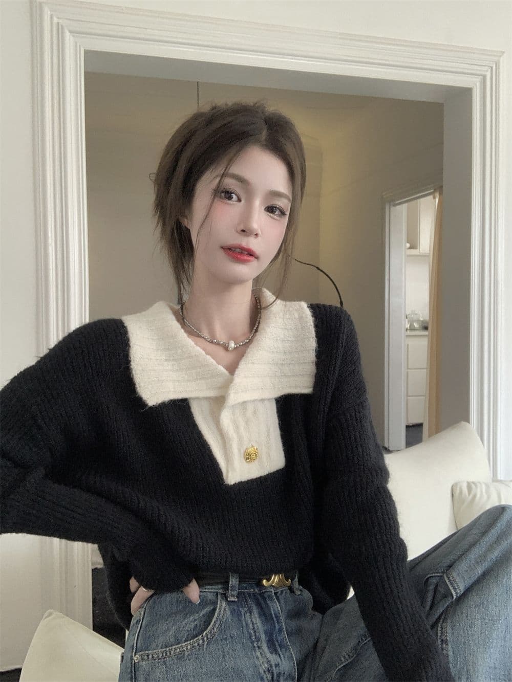 가을 겨울 새로운 프랑스식 배색 폴로 칼라 금속 버클 스웨터 여자 느긋한 바람 풀오버 루즈핏 니트 스웨터 다용도 맨위 이미지 2